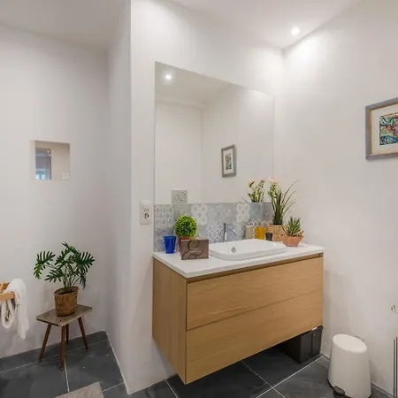 Casa Daria, Modern 4 Bedrooms 아파트 *